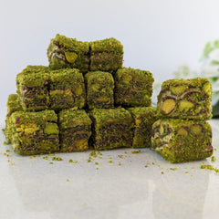 Lokum mit Schokolade und gehackten Pistazien in Baklava-Stücken 400g