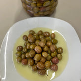 Grüne Oliven (Angeschnitten) - Eingelegt in Olivenöl