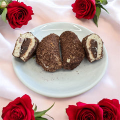 Çikolata, Antep fıstığı ve ince kakao tozu ile hazırlanmış hilal şeklinde Türk lokumu, 400 g.